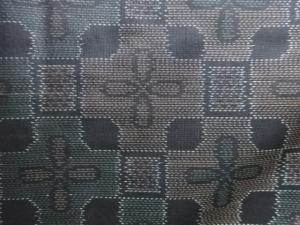 アンティーク　枡に花模様織り出し本場泥大島紬着物